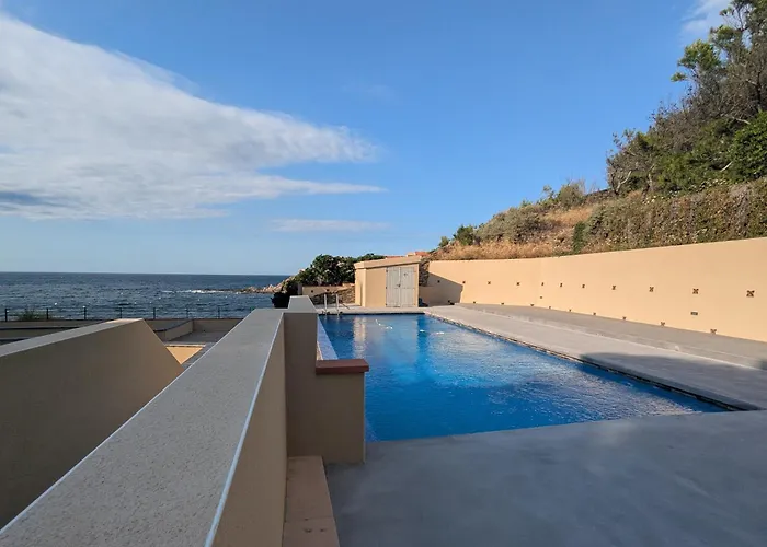 Berenice, Cote Vermeille-vue Mer, Piscine, Crique & Terrasses Apartment Collioure