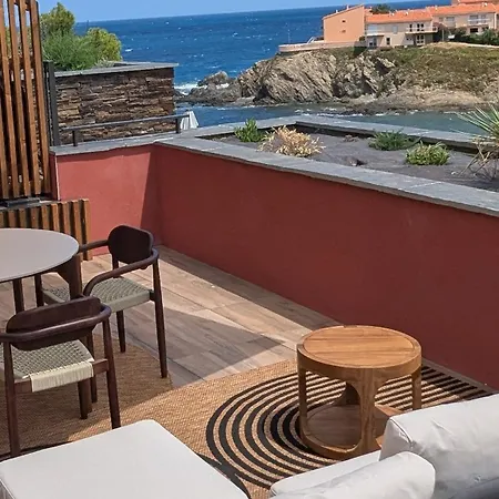 Berenice - Large Sea View Terrace, Pool, Cove & Parking Lejlighed