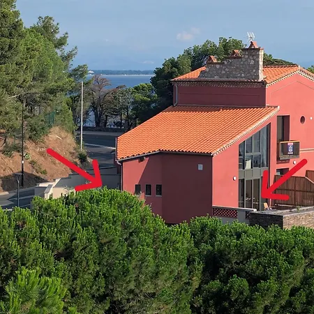 Berenice - Large Sea View Terrace, Pool, Cove & Parking Lejlighed *